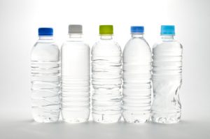 【警告】ペットボトル飲料から発がん性物質発見･･･。驚愕の事実とは？！