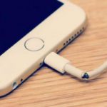スマートフォンの劣化を進めてしまう７つのやってはいけないこととは…