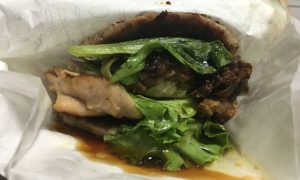 モスバーガー、「にくにくにくバーガー」を販売してクレームの嵐ｗ