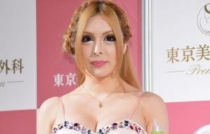 整形モンスター・ヴァニラ!全身にかかった費用はなんと1億円!!そうなってしまった理由がこちら…。