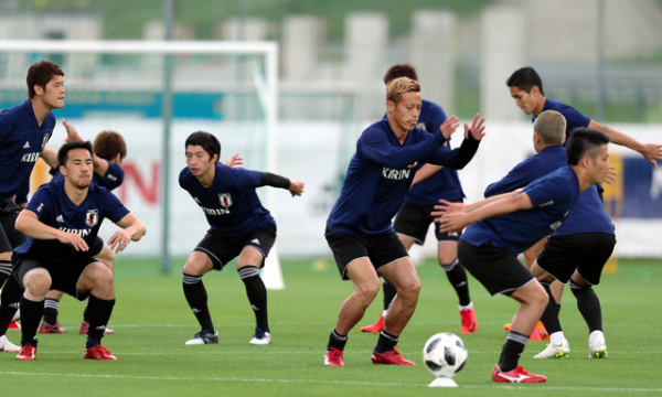 【W杯】日本代表選手、スイスとの親善試合で惨敗…スイスメディアが辛辣発言ww